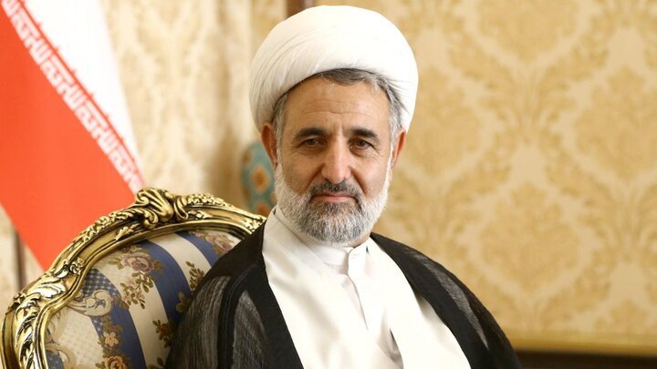 آقایان اصلاح‌طلب بروند و به رسالتی که دارند عمل کنند