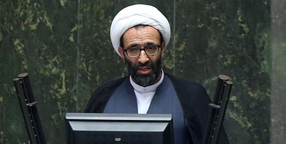 فرانسوی‌ها یادشان باشد که رفیقشان با لباس زنانه از افغانستان خارج شد