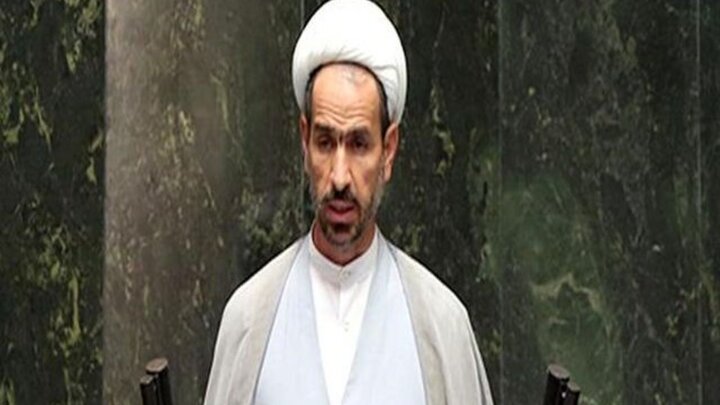 خلف وعده روحانی برای اجرای رتبه بندی فرهنگیان با بودجه‌های شعاری