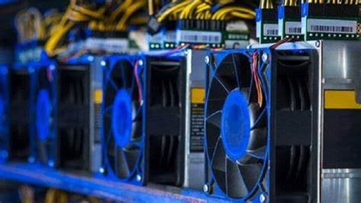 کاهش ۵ هزار مگاواتی ناترازی برق با قطع ماینرها/ جلوی فعالیت ماینرها را نمی‌گیرند