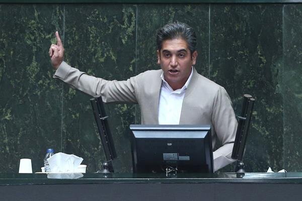 درخواست نماینده سنندج از وزیر بهداشت برای اتمام ساخت بیمارستان کامیاران