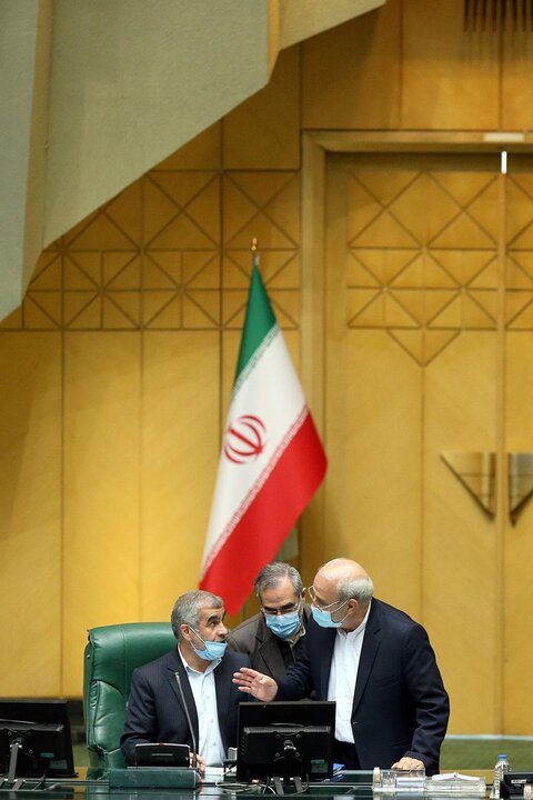 نشست علنی 18 مهر