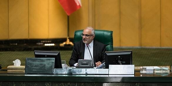 دولت هر چه سریعتر رتبه‌بندی معلمان مهرآفرین را اجرا کند/ مجلس در قانون رتبه‌بندی معلمان هیچ تبعیضی را قائل نیست