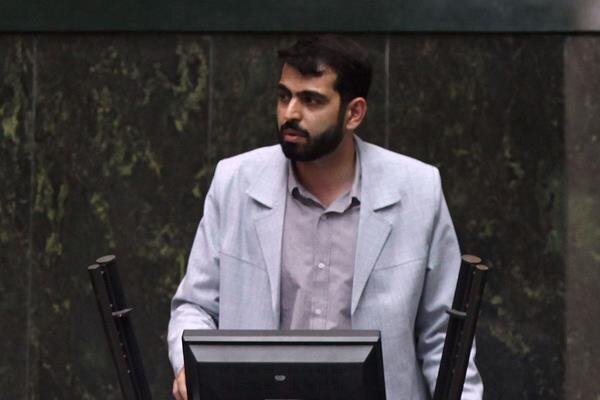 دولت تفکیک وزارت صمت و بازرگانی را تعیین تکلیف کند