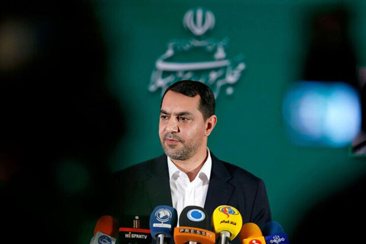 بانک‌های دولتی کارگزار فروش ارزهای حاصل از فرآورده‌های نفتی دولت می شوند