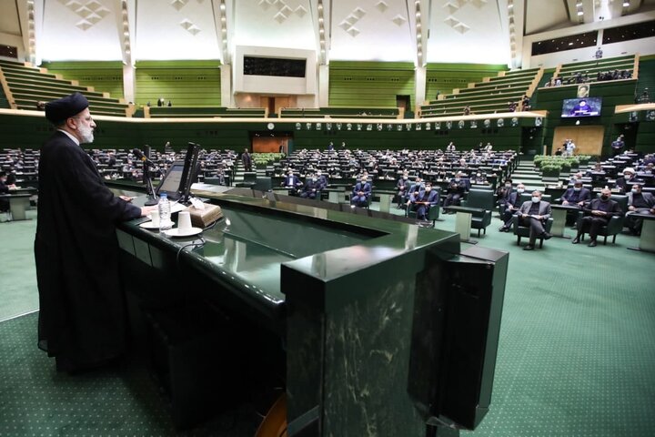 پایان ماه عسل مجلس و دولت!