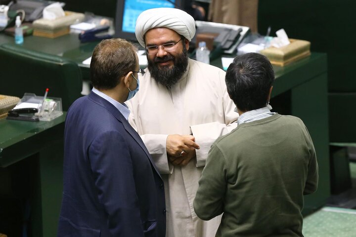 صحن علنی نوبت اول 2 اسفند