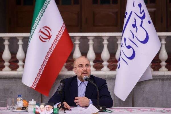 ثبات اقتصادی نیازمند برنامه مدون، اعتماد به سنت های الهی و مردم است