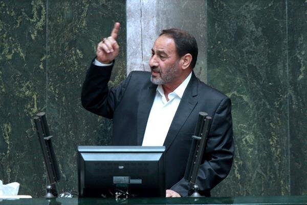 براساس قانون اساسی ما باید برای هر فرد اشتغال ایجاد کنیم 