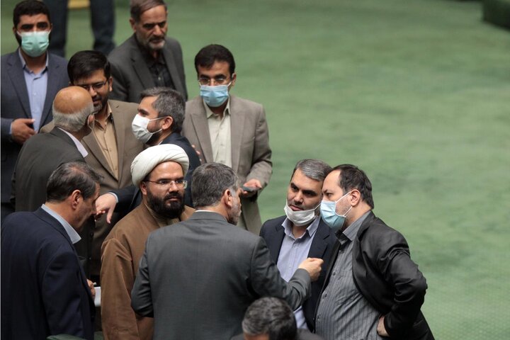 نشست علنی 18 اردیبهشت