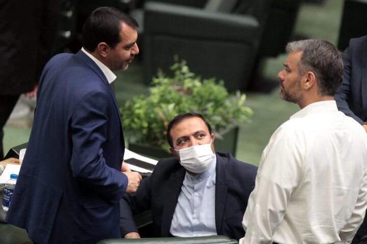 نشست علنی 18 اردیبهشت