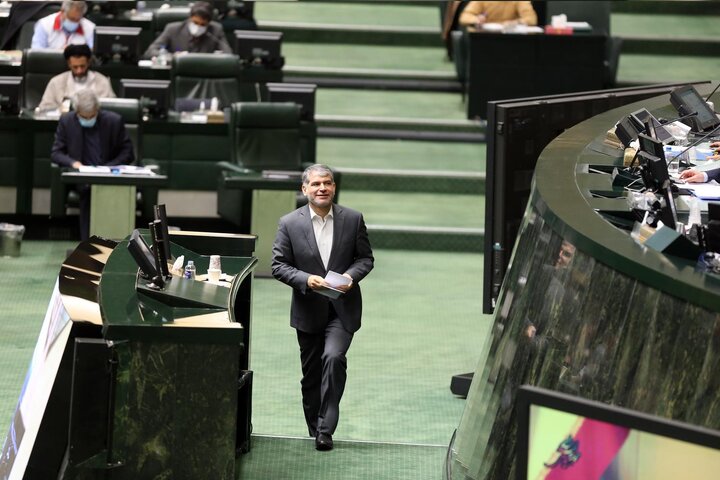 نشست علنی 18 اردیبهشت