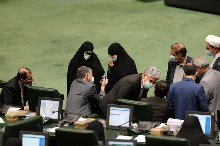 نشست علنی 18 اردیبهشت