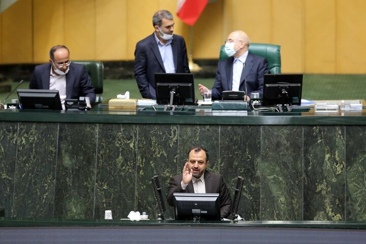 نشست علنی 18 اردیبهشت