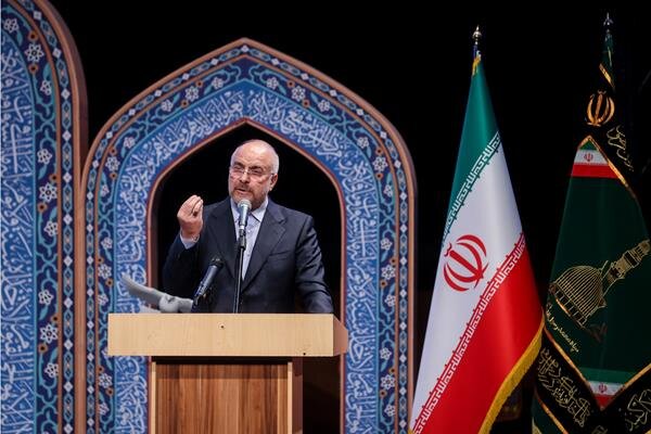 جهاد امروز، مبارزه با گرانی است/ امروز با مدیریت جهادی می‌توانیم از چالش اقتصادی عبور کنیم