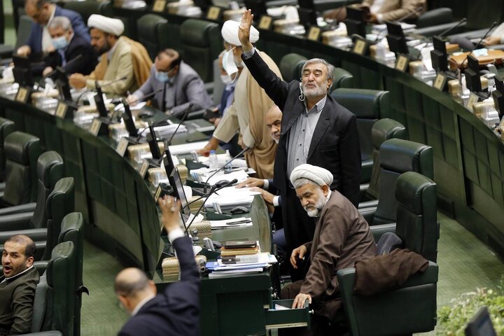 مجلس با فوریت طرح الحاق صندوق بیمه حوادث طبیعی به فهرست نهادهای غیردولتی موافقت کرد