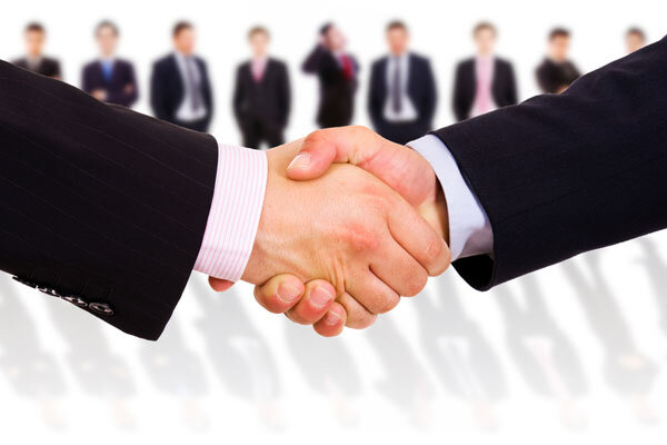 ادارات دولتی می‌توانند موقتاً و حداکثر به مدت ۶ ماه از نیروهای شرکتی استفاده کنند