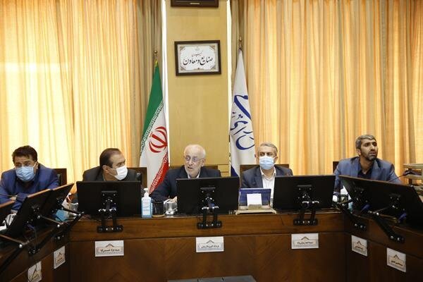 تدوین سند تحولی خودرو در کمیسیون صنایع آغاز شد