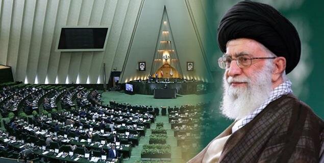 ساده‌زیستی، مسئولیت‌پذیری و مردمی بودن از شاخص های نماینده انقلابی است