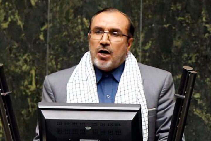 علی حدادی: حاج قاسم؛ ریسمانی برای نسل جدید