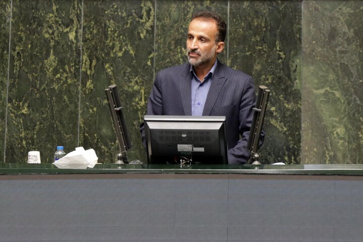 نجفی: وزارت نیرو برنامه مدون برای رفع ناترازی برق ارائه دهد