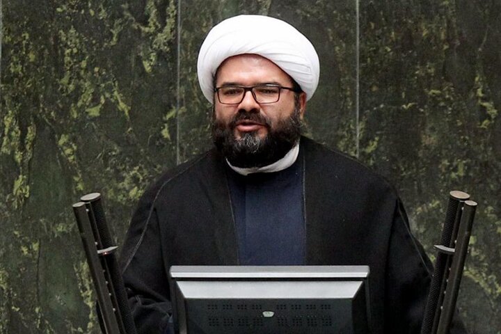 نورچشمی‌ها از طریق شرکت‌ها وارد بدنه دولت شدند