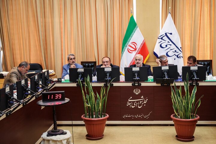  لزوم توجه بر موضوع دیپلماسی اقتصادی و بازار کشورهای همسایه