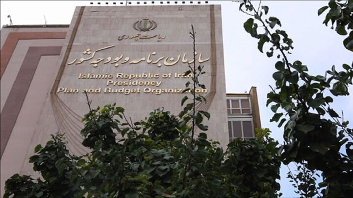 چرا سازمان برنامه و بودجه در پرداخت به موقع مطالبات فرهنگیان تعلل می‌ورزد؟