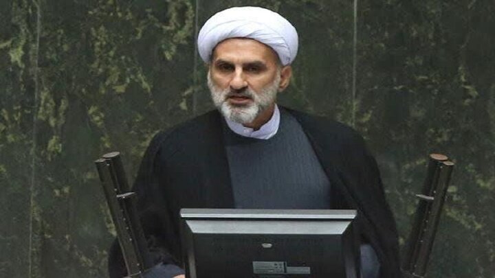 دولت در کنترل گرانی و تورم منسجم‌تر عمل کند