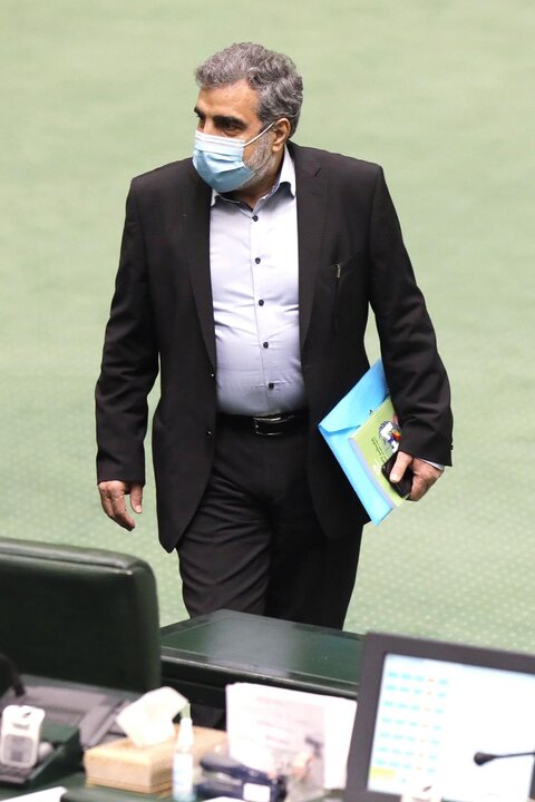 باقری کنی و امیرعبداالهیان در مجلس