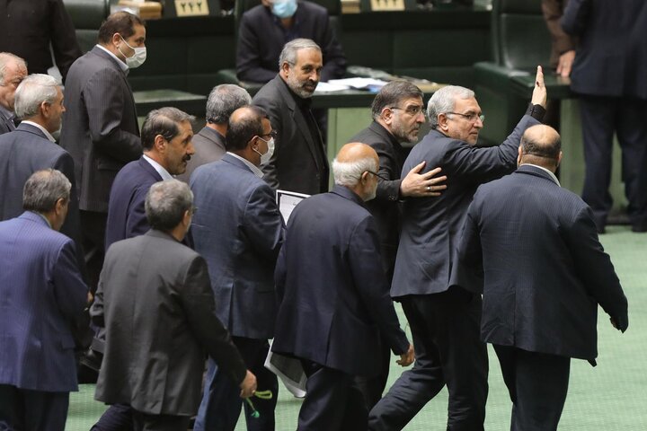 صحن علنی 25 مرداد