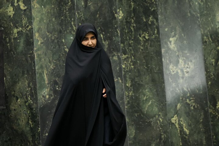 صحن علنی 25 مرداد