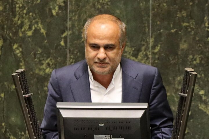 دولت به بحث تامین نان، دارو، پزشک و همسان سازی حقوق بازنشستگان توجه کند