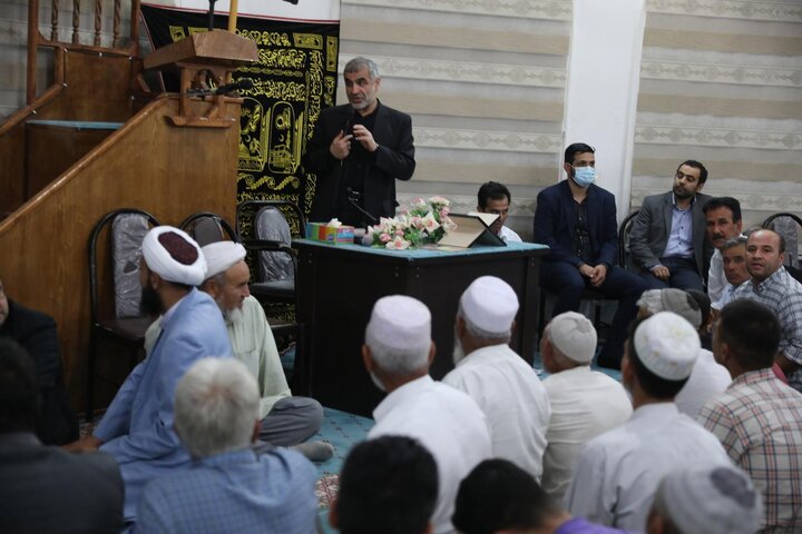 باید مدیرانی که سلامت فکری، اعتقادی و طهارت اقتصادی و فساد ستیز باشند، سر کار بیایند