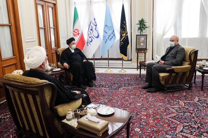 نشست سران قوا بع میزبانی رئیس مجلس