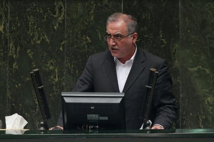 بنا نیست کسری بودجه دولت با فشار بر مردم برطرف شود