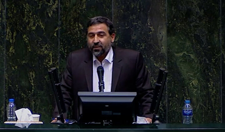 سخنان رهبری در جمع مردم قم را با گوش جان شنیدیم