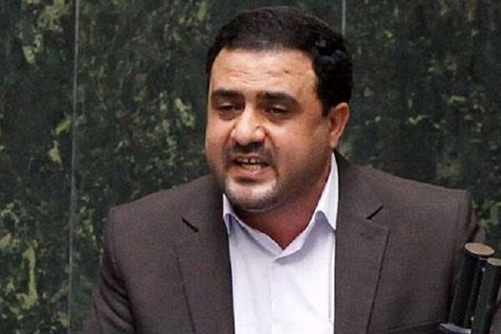  فرار مالیاتی عده ای قلیل نباید دامن همه اهالی اصناف و بازار را بگیرد