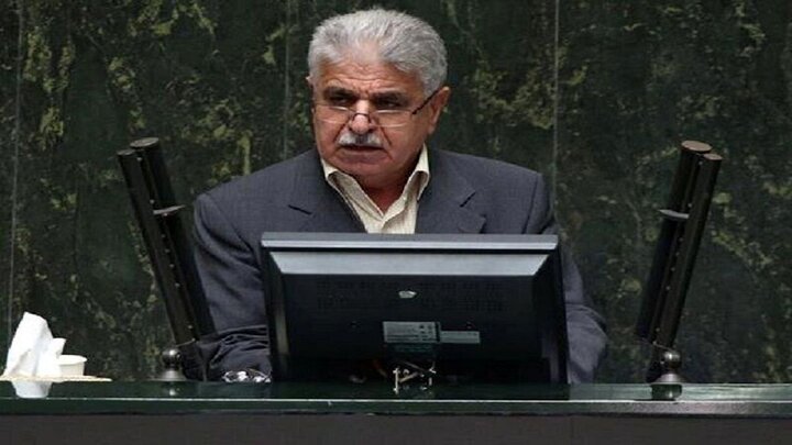 مجلس نسبت به حقوق شهروندی و قانون اساسی حساس تر باشد/ با عاملان فوت مهسا امینی برخورد شود