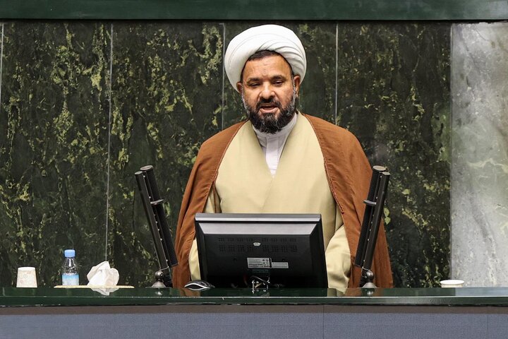 مسیر احیای دریاچه ارومیه از تصویب قانون جامع احیای دریاچه ارومیه می‌گذرد