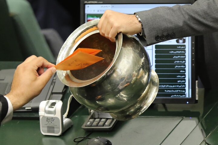 رأی ۷۳ درصدی مجلس به لایحه حجاب/ برای سرعت و دقت در بررسی، لایحه بصورت اصل ۸۵ بررسی می‌شود