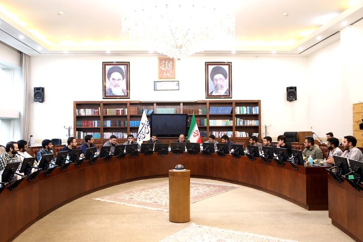 مراقبت از وحدت و جلوگیری از دوقطبی‌سازی‌ جامعه از اقدامات پدافندی جریان دانشجویی است