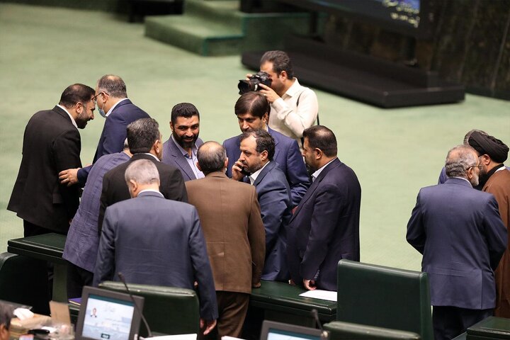 استیضاح وزیرصمت