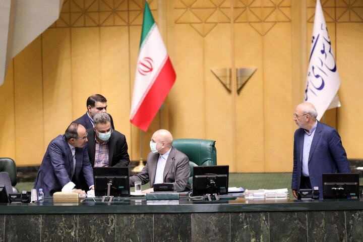 استیضاح وزیرصمت