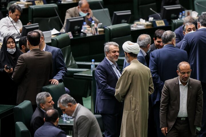 استیضاح وزیرصمت