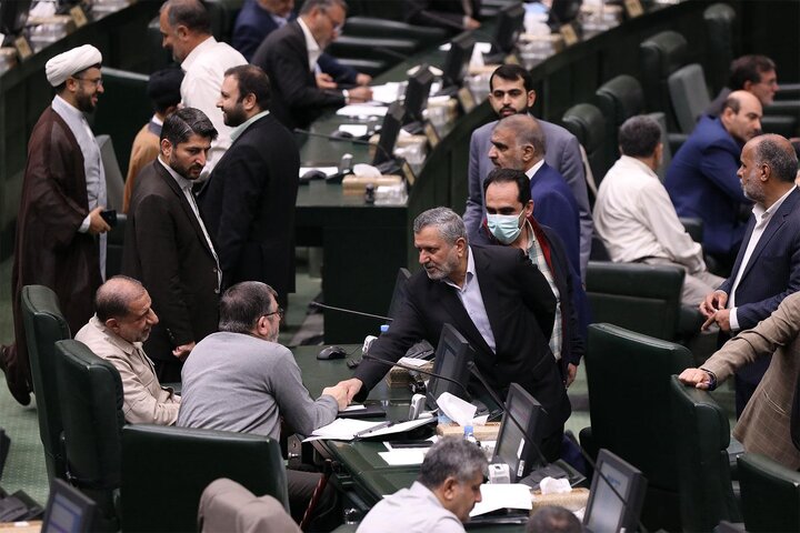 استیضاح وزیرصمت