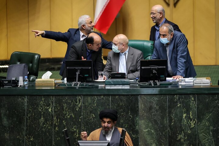 استیضاح وزیرصمت