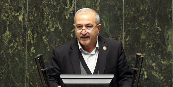 وزیر کشور پاسخگوی وضعیت مناطق کردنشین باشد