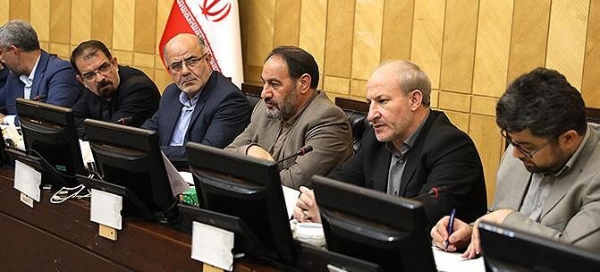 صدای مطالبه گر بازنشستگان در دولت و مجلس خواهیم بود