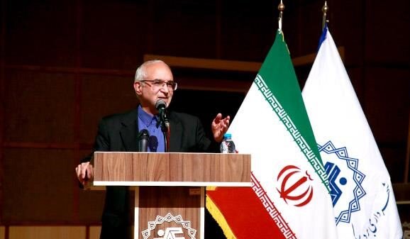 اگرچه امروز در سختی به سر می‌بریم اما در آینده‌ای نه چندان دور گشایش‌هایی ایجاد می شود